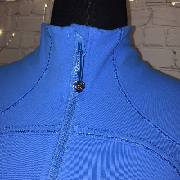 SOLD Lululemon Shape Jacket - Picture 5 of 11